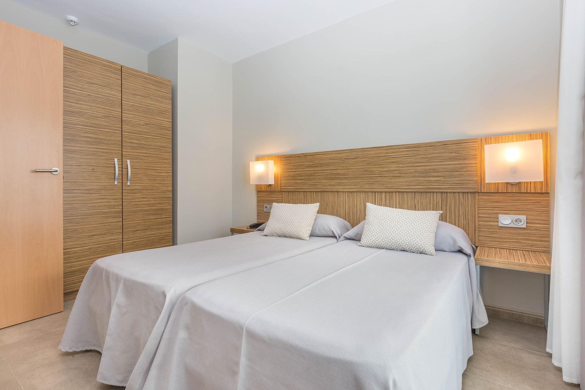 Aparthotel Odissea Park Santa Susanna Exterior photo