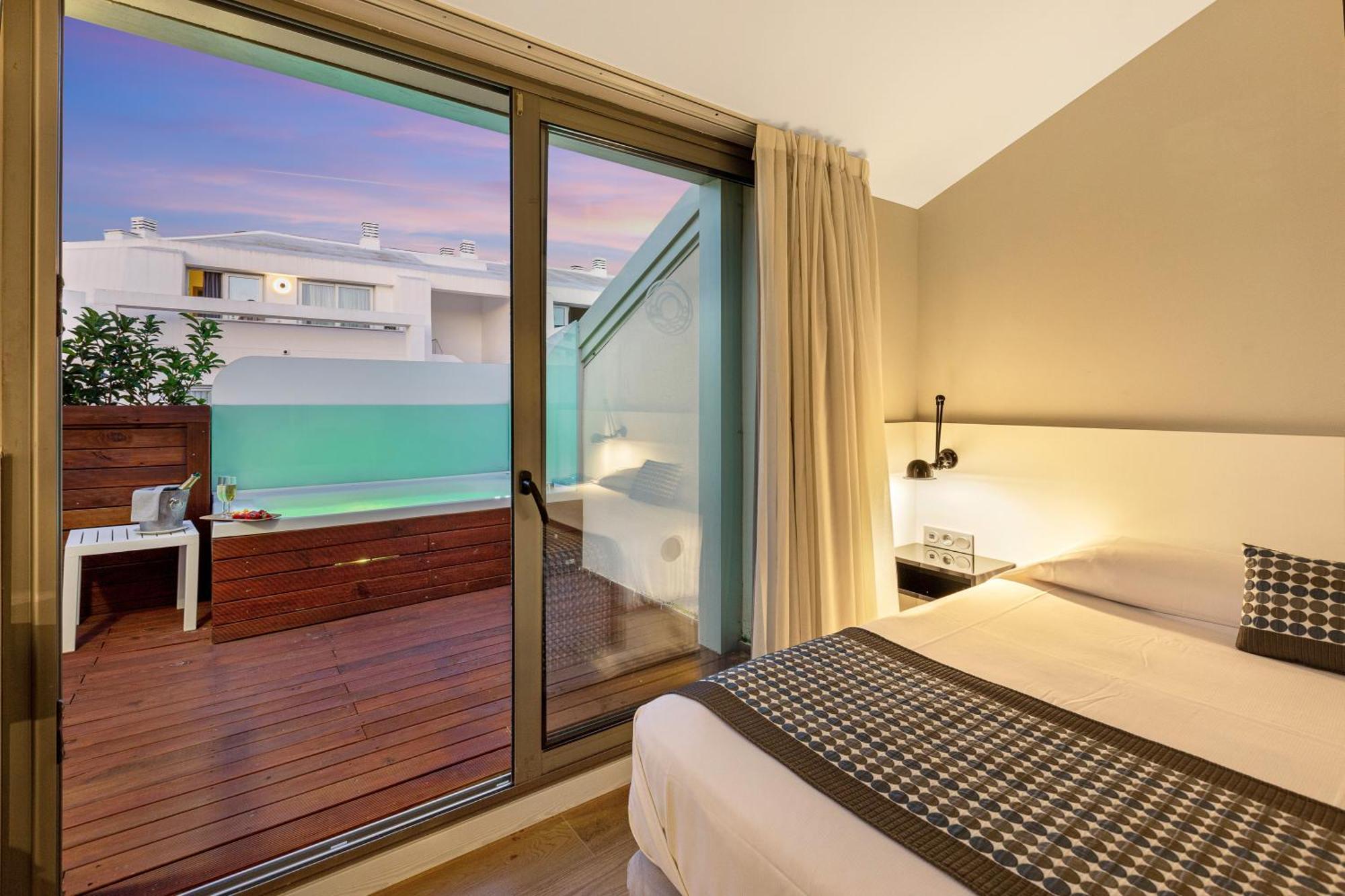 Aparthotel Odissea Park Santa Susanna Room photo