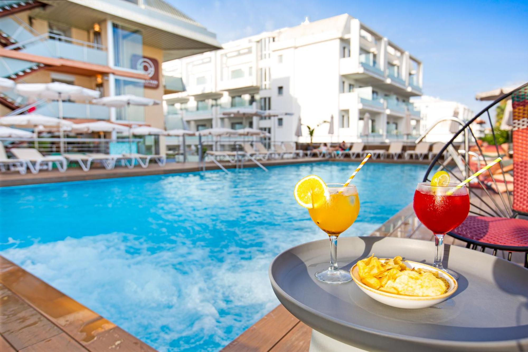 Aparthotel Odissea Park Santa Susanna Exterior photo