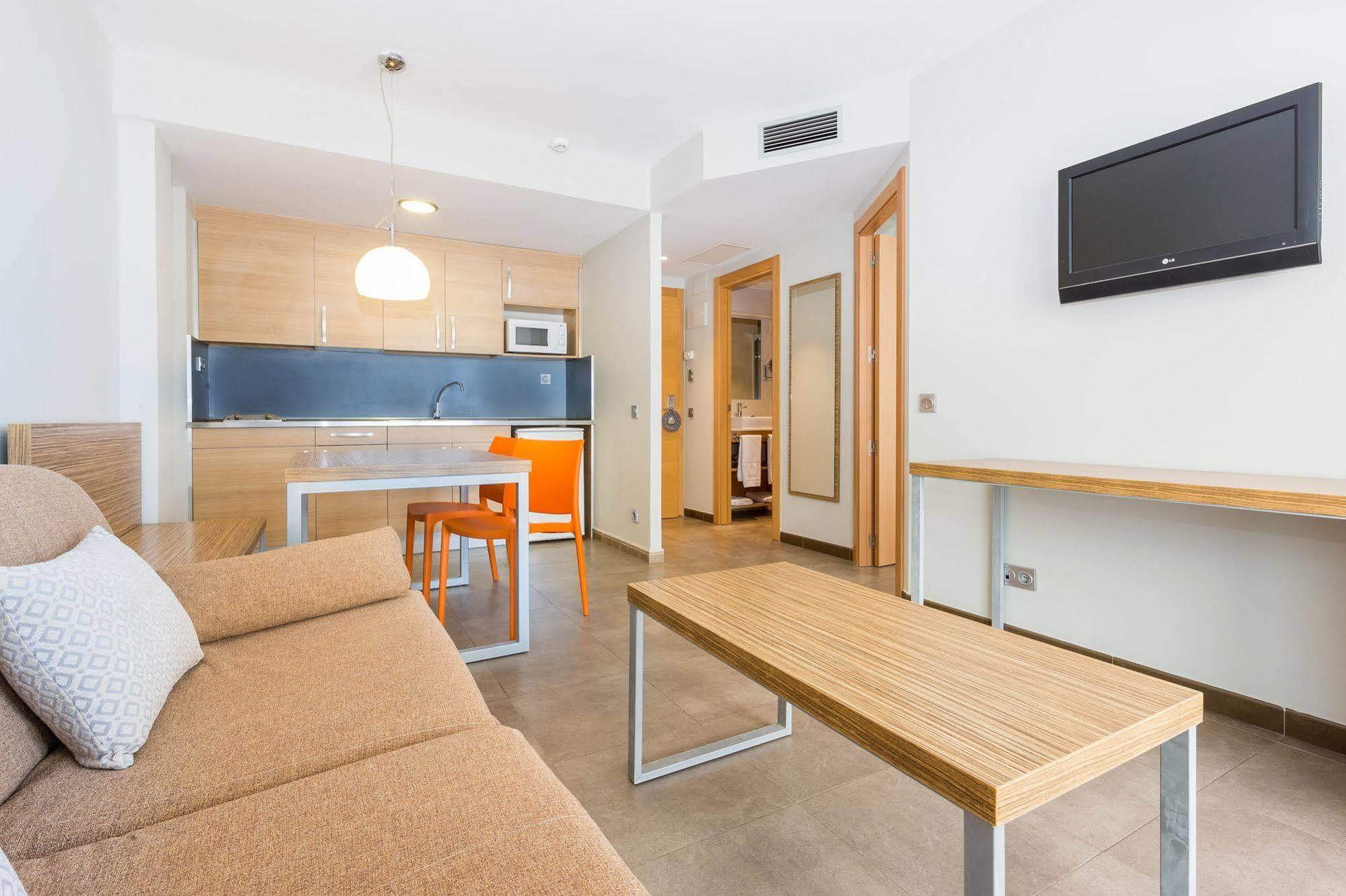 Aparthotel Odissea Park Santa Susanna Exterior photo